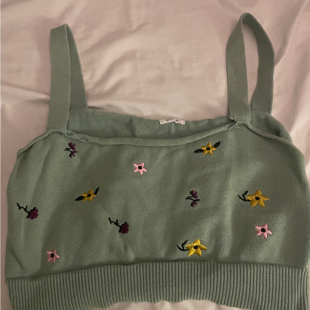 cotton on crop top with flowers